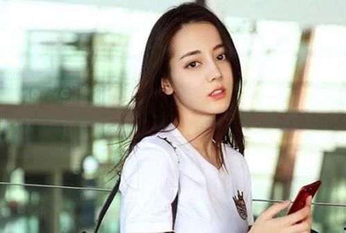 吃瓜娱乐迪丽热巴杨洋,甜蜜互动引粉丝狂欢